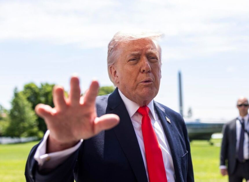 Trump revela cuánto ejercicio hace: “un minuto al día”, bromea