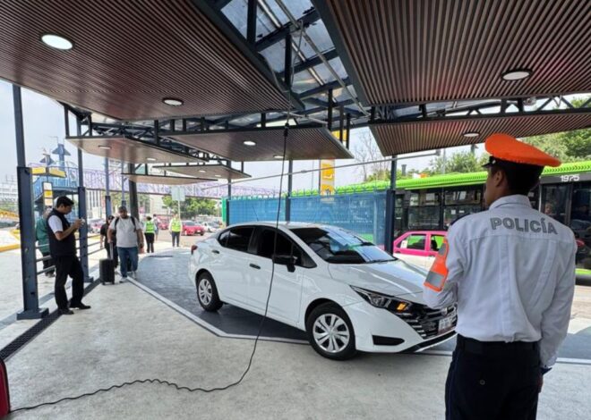 “Ya nos dejan trabajar”: Taxis por aplicación operan sin problema en el AICM